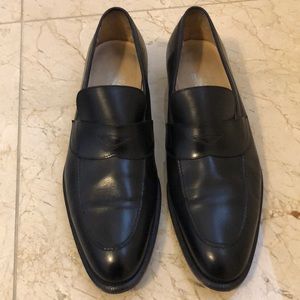 Men’s Salvadore Ferragamo black leather loafers